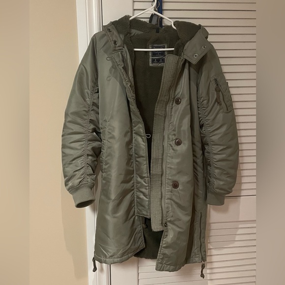 Abercrombie and Fitch winter parka jacket - Picture 3 of 3